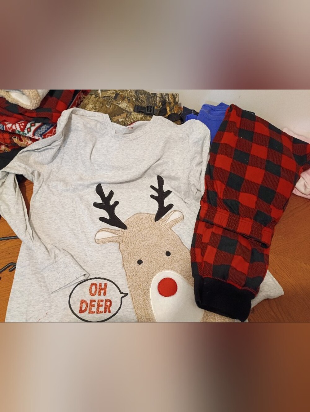 Holiday Time Gray 'Oh Deer' Reindeer Pajama Set